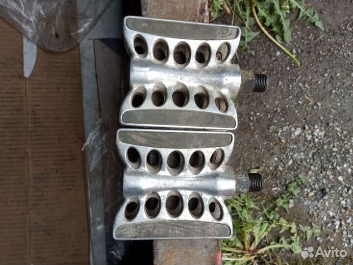 Педали для велосипеда