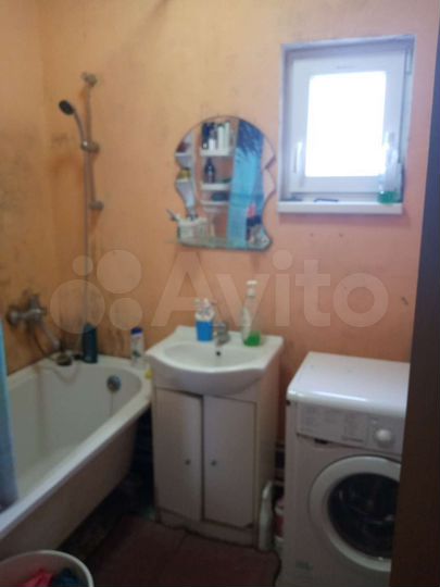 Дом 100 м² на участке 6 га