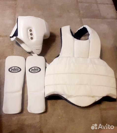 Костюм и защита для каратэ на 6-10 лет