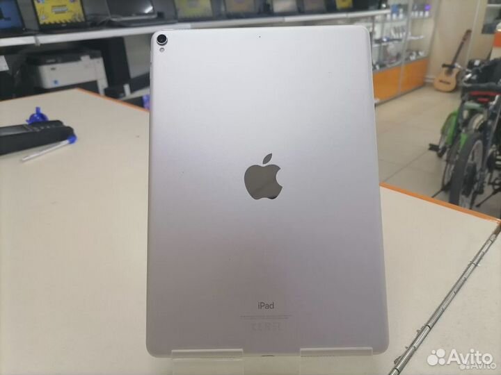 Планшет iPad Pro 10.5 64GB Wi-Fi (Юность)