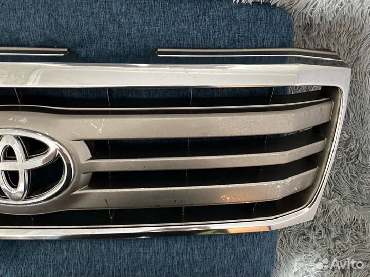 Решётка родаюиатора для Toyota lend Cruise 100