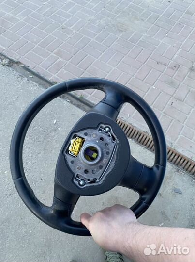 Руль с подушкой Volkswagen