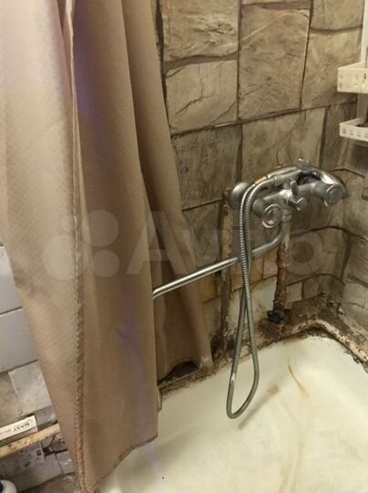 Комната 14 м² в 5-к., 5/9 эт.