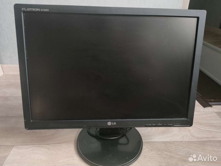 Lg flatron w1942s