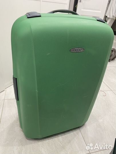 Чемодан на колесах Roncato