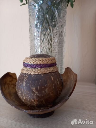 Сувенир из кокоса