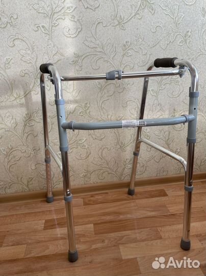 Ходунки для инвалидов