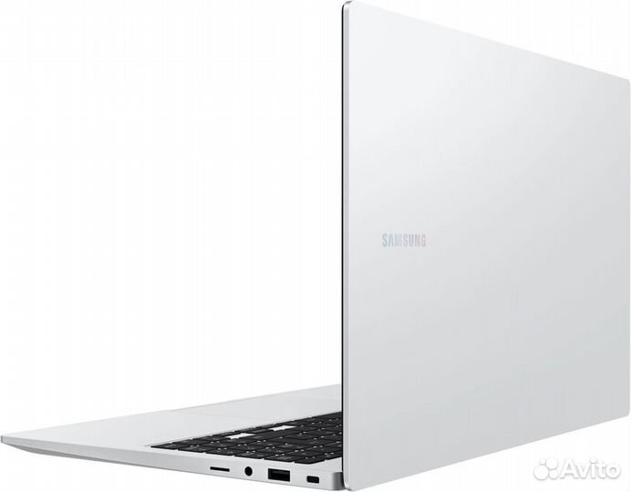 Ноутбук Samsung NP750XGK-KS2IN