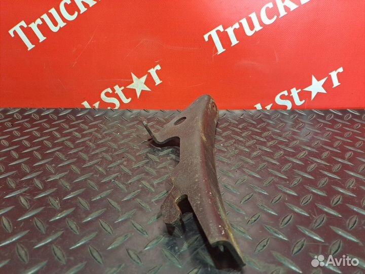 Кронштейн крыла левый Daf XF105