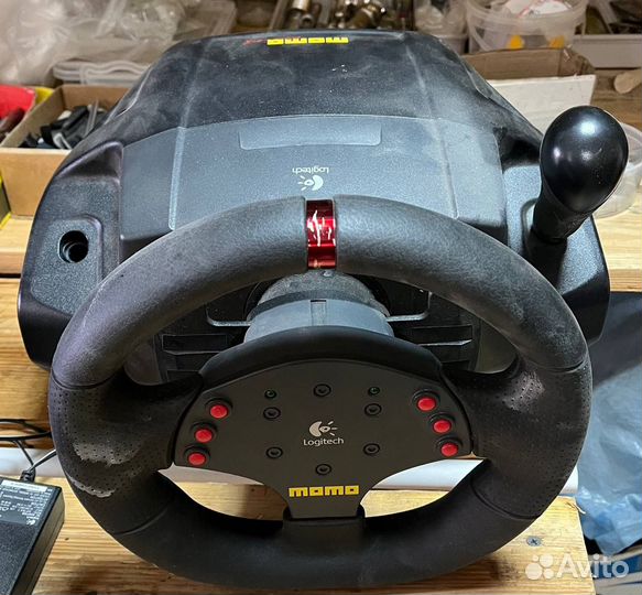Игровой руль logitech momo racing