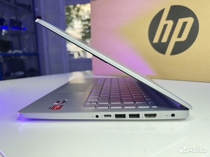 HP Laptop AMD Ryzen 3/ 8/256 GB Супер-пупер