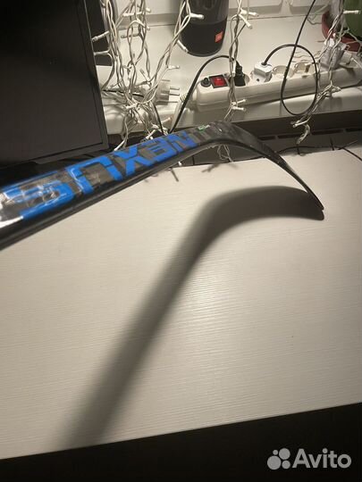 Клюшка хоккейная сломанная