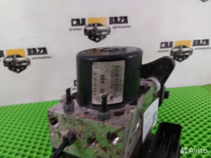 Блок управления ABS Mercedes-Benz C-class