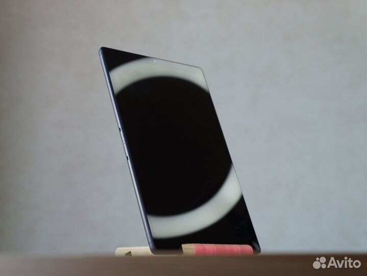 Планшет Lenovo с LTE