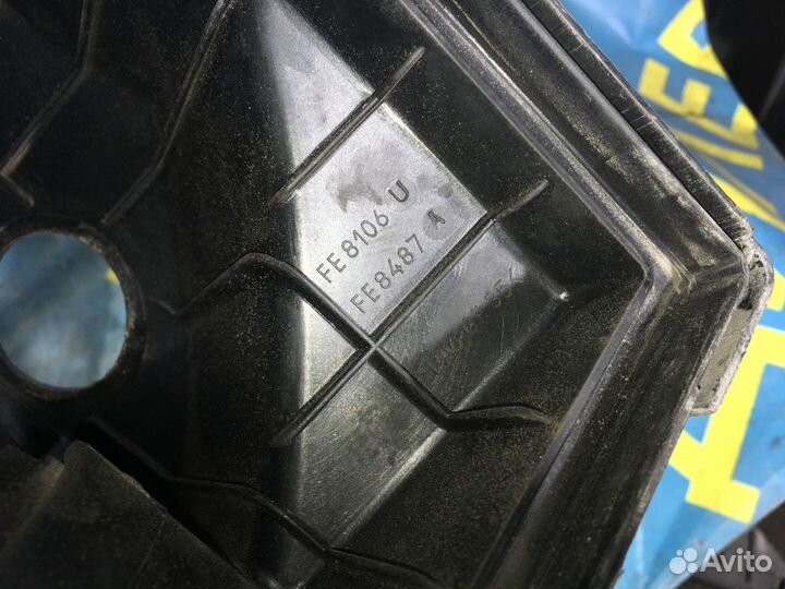 Корпус воздушного фильтра Audi A4 B5