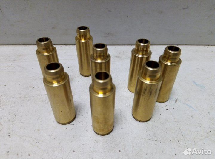 Направляющая клапана (комп 8шт) Audi A3 8P1