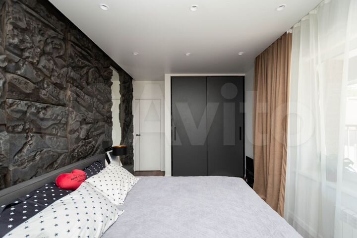 3-к. квартира, 92,4 м², 1/10 эт.