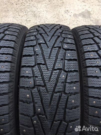 Roadstone Winguard WinSpike SUV 235/75 R15