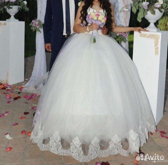 Свадебное платье