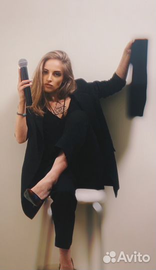Ведущая,диджей