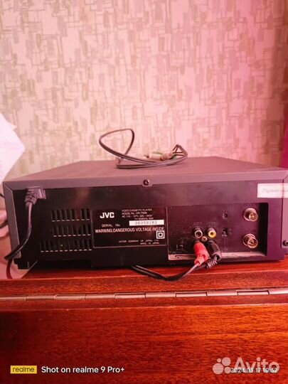 Видеомагнитофон JVC