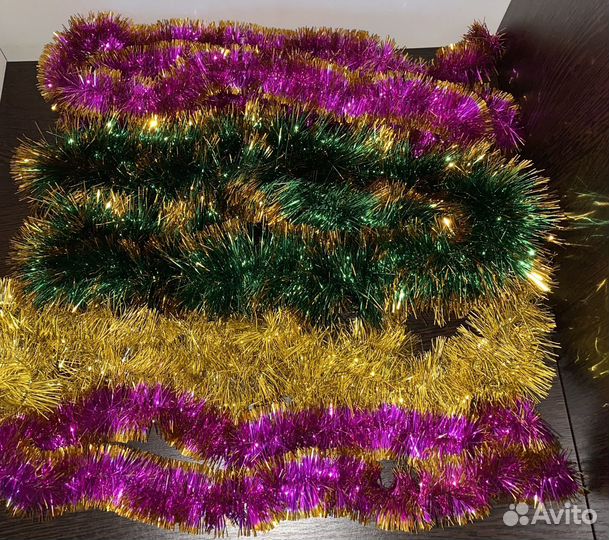 Мишура новогодняя и серпантин