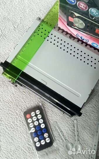 Магнитола с Bluetooth Новая