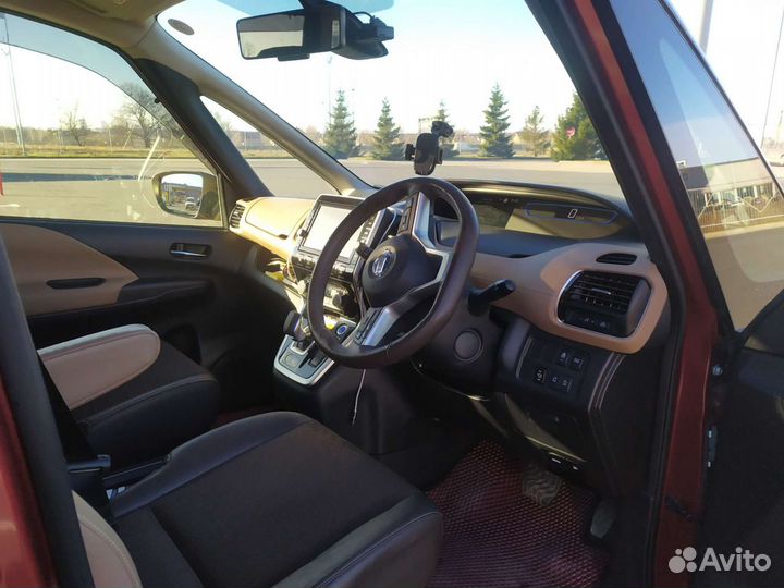 Nissan Serena 1.2 AT, 2019, 110 000 км