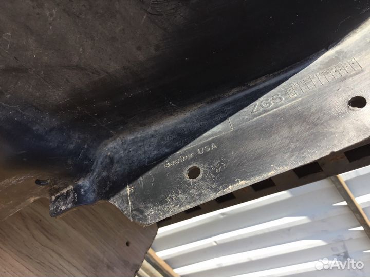 Подкрылок Mercedes ML164