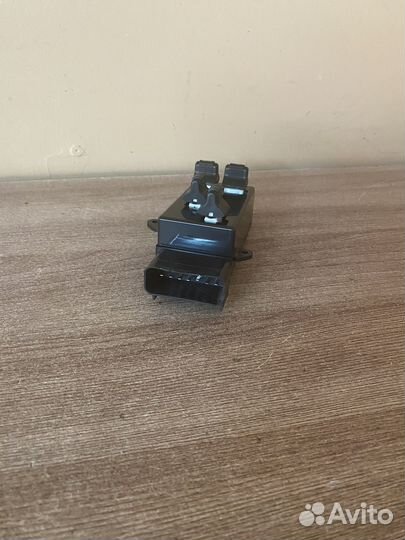 Блок управления стеклоподъемниками Voyager 96-01