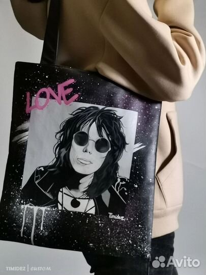 Кастомизация одежды и аксессуаров (ткань/кожа)