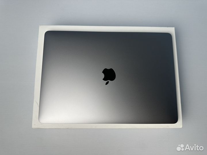 MacBook Pro 13 2020 M1/16/256Gb, Ростест