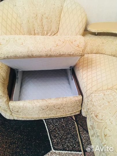 Продам угловой диван