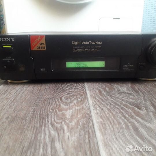Видеомагнитофон sony