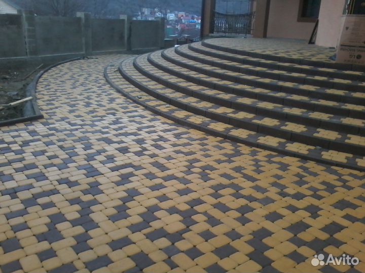 Укладка тротуарной плитки