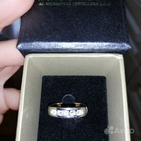 Золотое кольцо 750 пр с 5 бриллиантами