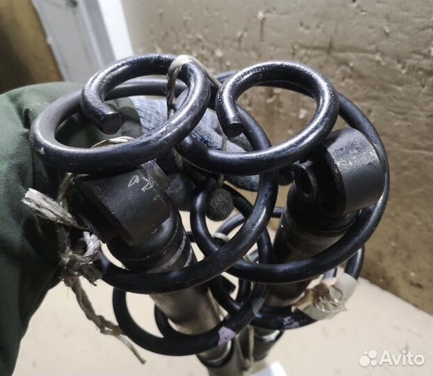 Стойки задние nissan juke yf15