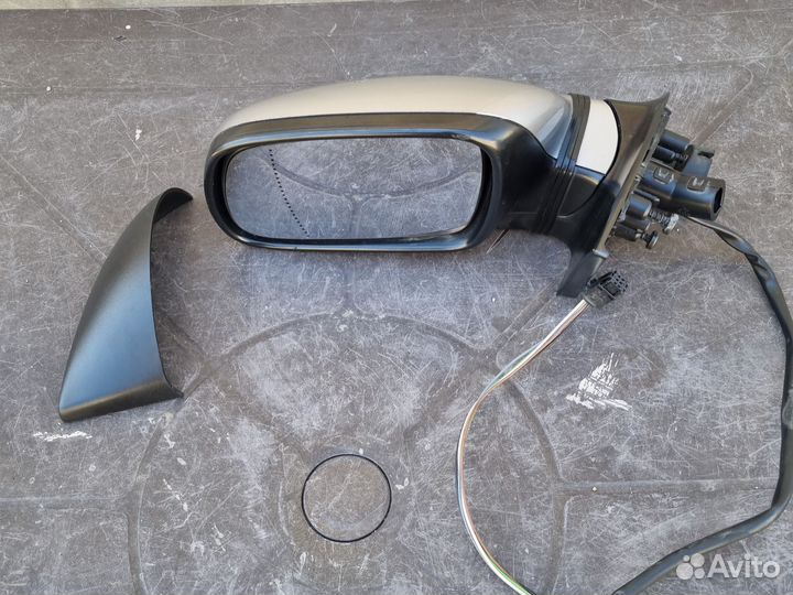 Зеркало заднего вида правое