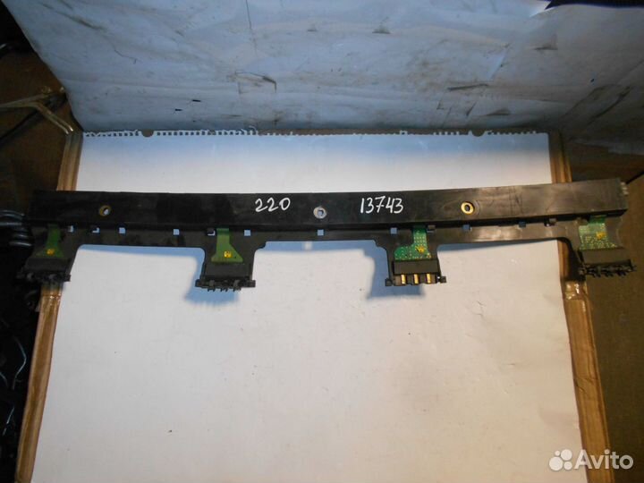 Антенный усилитель W220 A2208200089