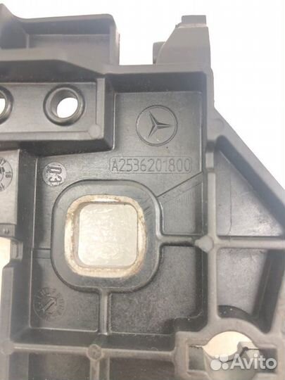 Кронштейн фары правый Mercedes-Benz Glc Coupe C253