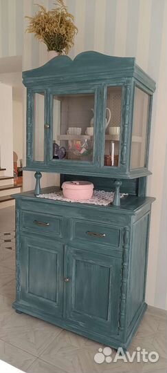 Старинный буфет - горка