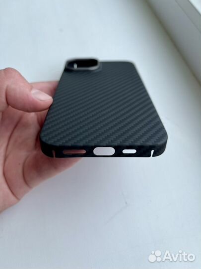 Чехол на iPhone 13 (как новый)