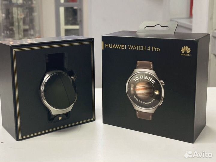 Смарт-часы Huawei Watch 4 Pro