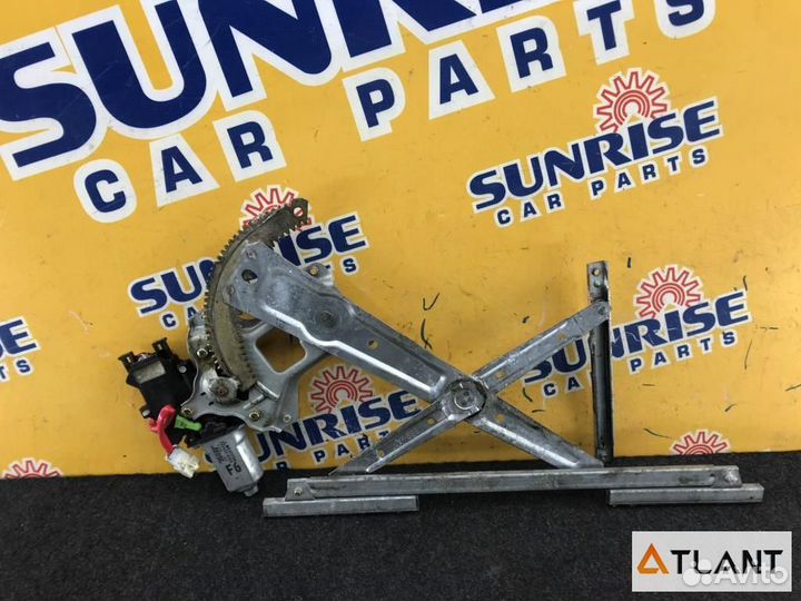 Стеклоподъёмник передний правый mitsubishi pajero