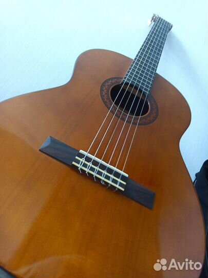 Классическая Yamaha c40