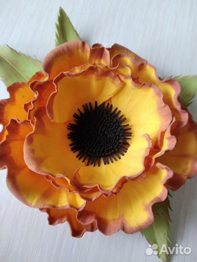 Брошь ручной работы из фоамирана