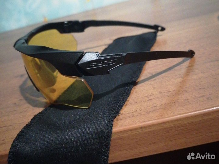 Очки есс отдам за 4000