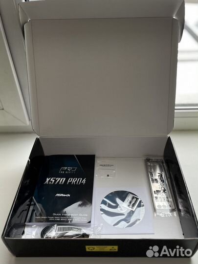 Материнка Asrock x570pro 4 с цпу AMD ryzen 5 3600