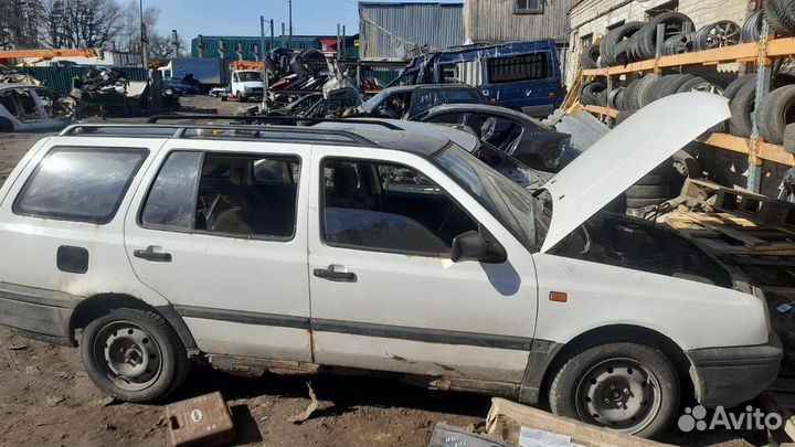 Автомобиль на запчасти Volkswagen Golf lll