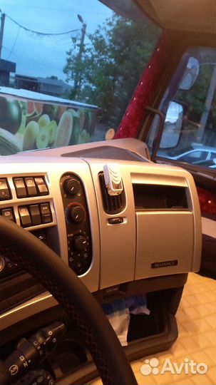 Renault Premium, 2012
